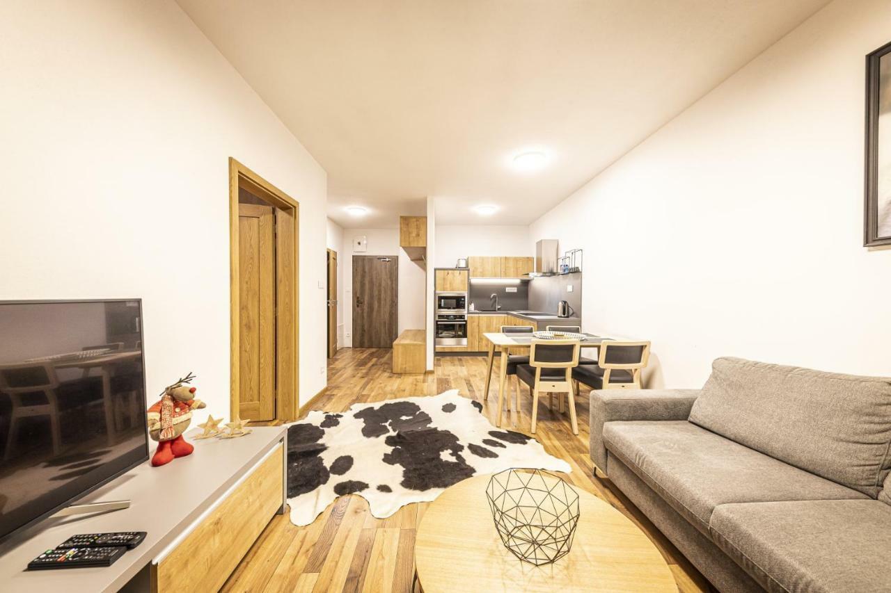 Apartmanovy Dom Poludnica - Chopok Juh Tale Exterior photo